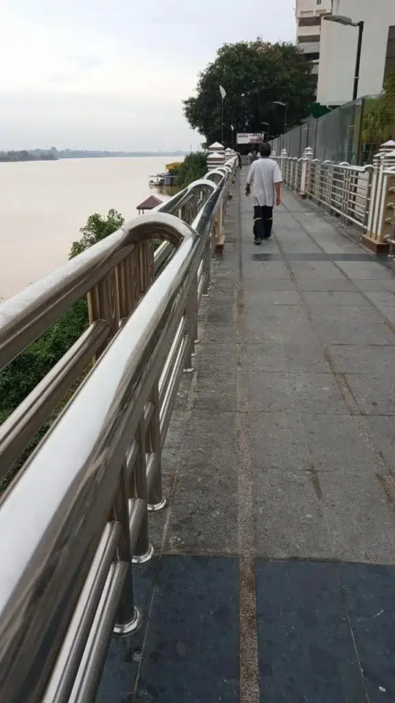 metal-handrails-installation-in-marysville